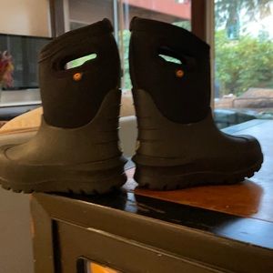 Bogs toddler size 7